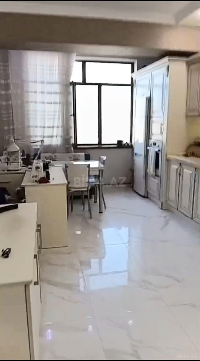 3 otaqlı Yeni tikili, İnşaatçılar m., Bakı