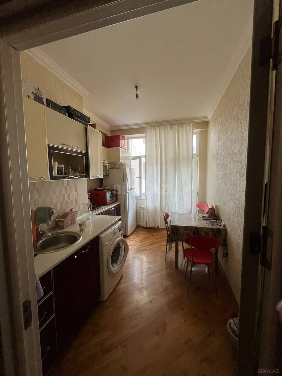 3 otaqlı Yeni tikili, Xırdalan