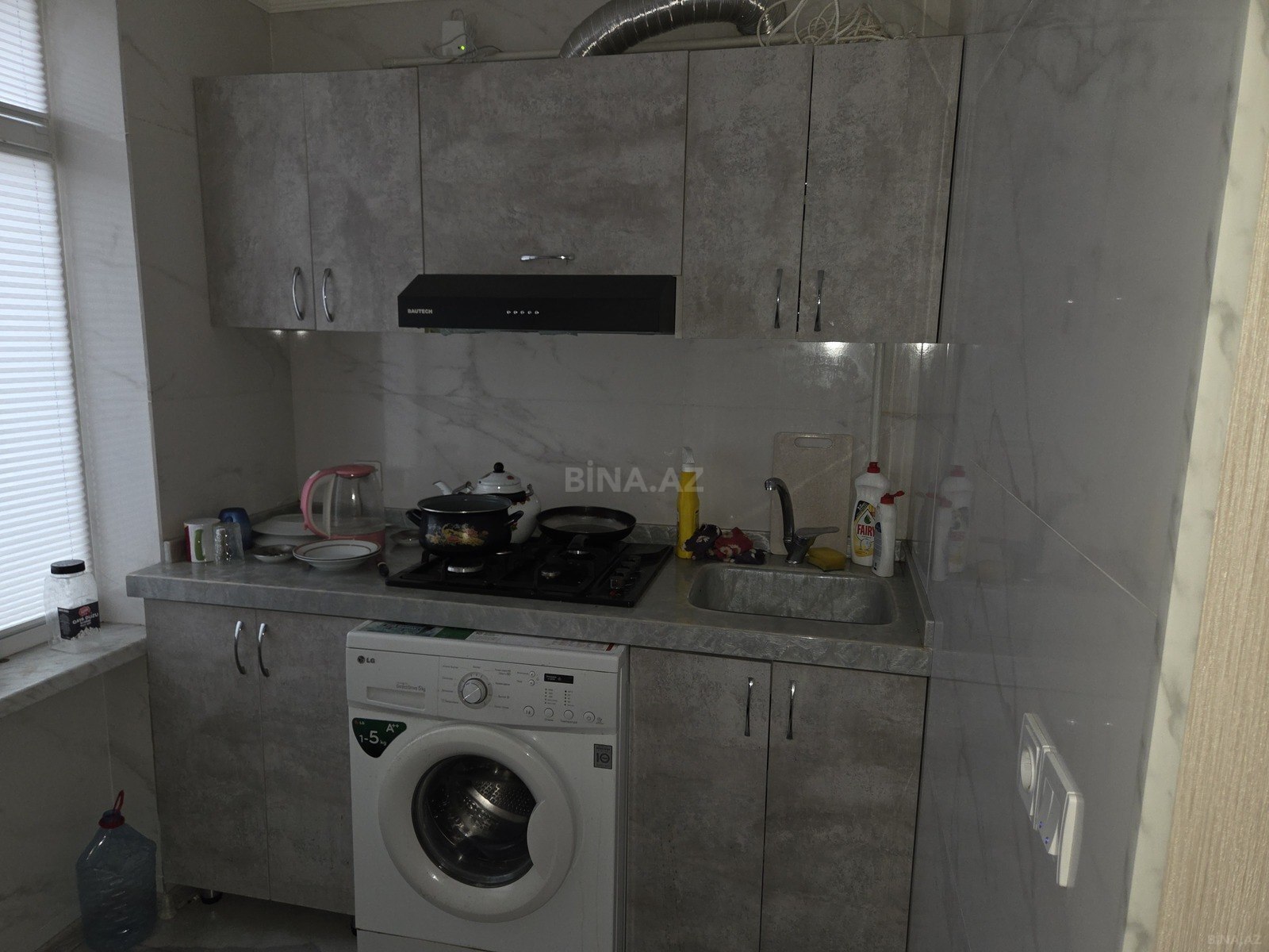 3 otaqlı Köhnə tikili, Neftçilər m., Bakı