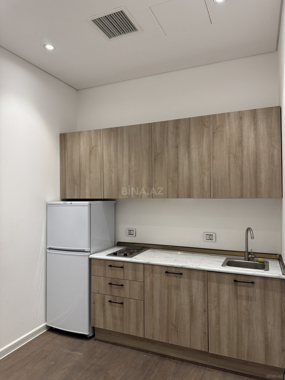 5 otaqlı Ofis, Ulduz m., Bakı