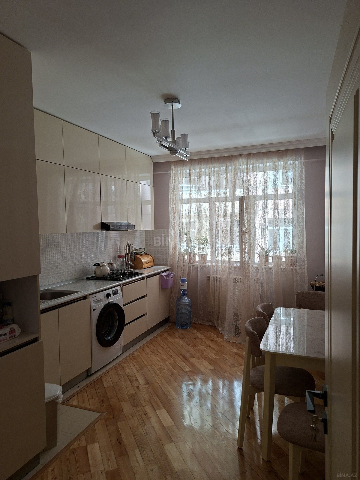 3 otaqlı Yeni tikili, İnşaatçılar m., Bakı