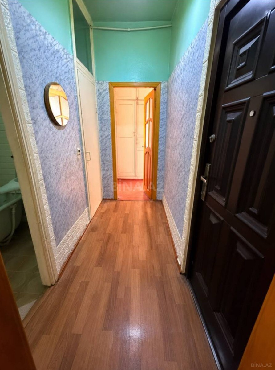 2 otaqlı Köhnə tikili, Memar Əcəmi m., Bakı