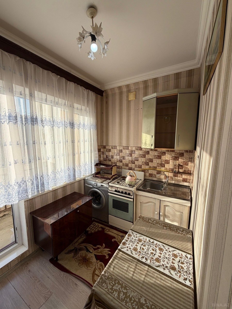 1 otaqlı Köhnə tikili, Həzi Aslanov m., Bakı