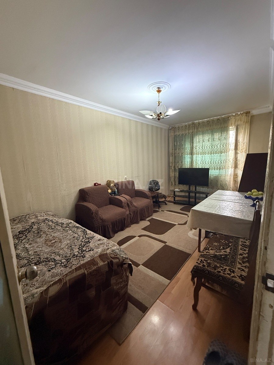 3 otaqlı Köhnə tikili, Yeni Günəşli q., Bakı