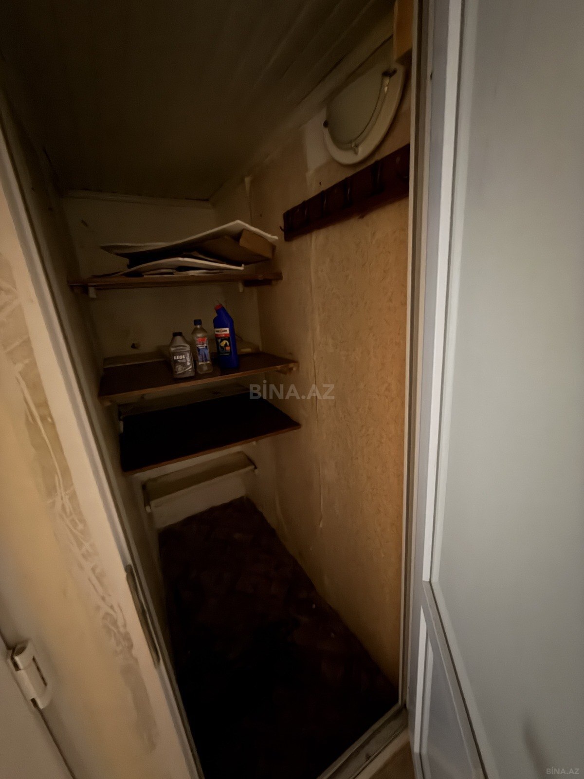 3 otaqlı Köhnə tikili, Xalqlar Dostluğu m., Bakı