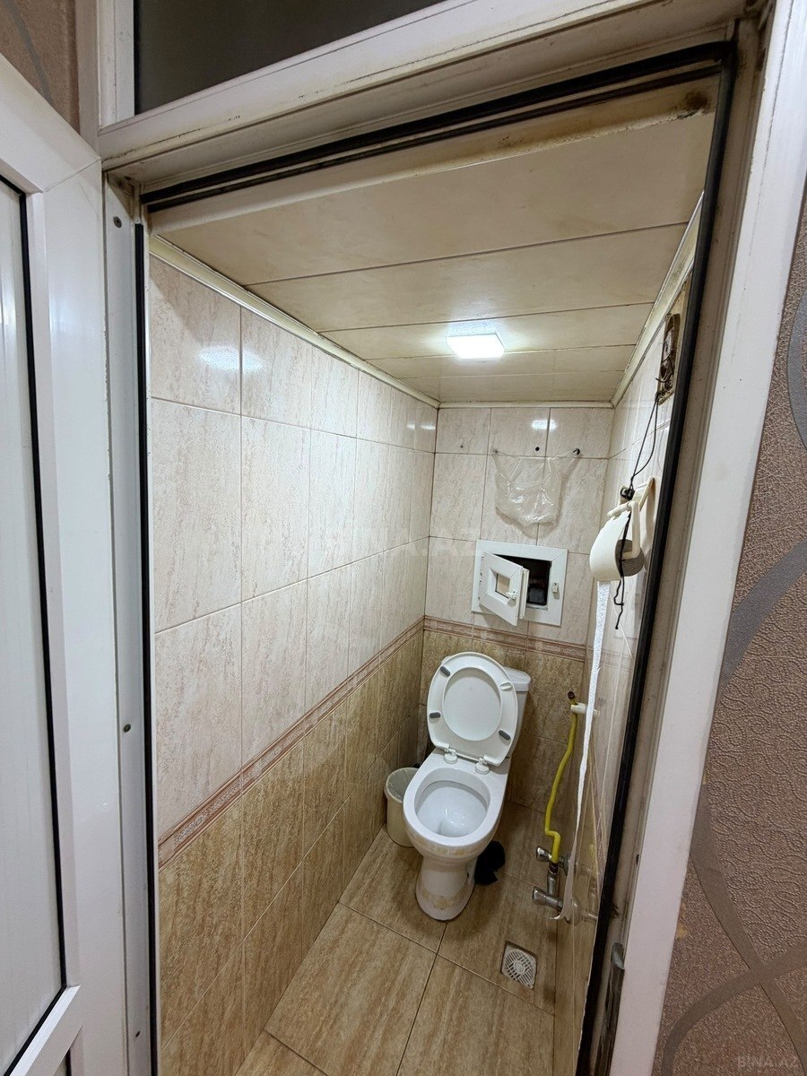 4 otaqlı Köhnə tikili, Yeni Günəşli q., Bakı