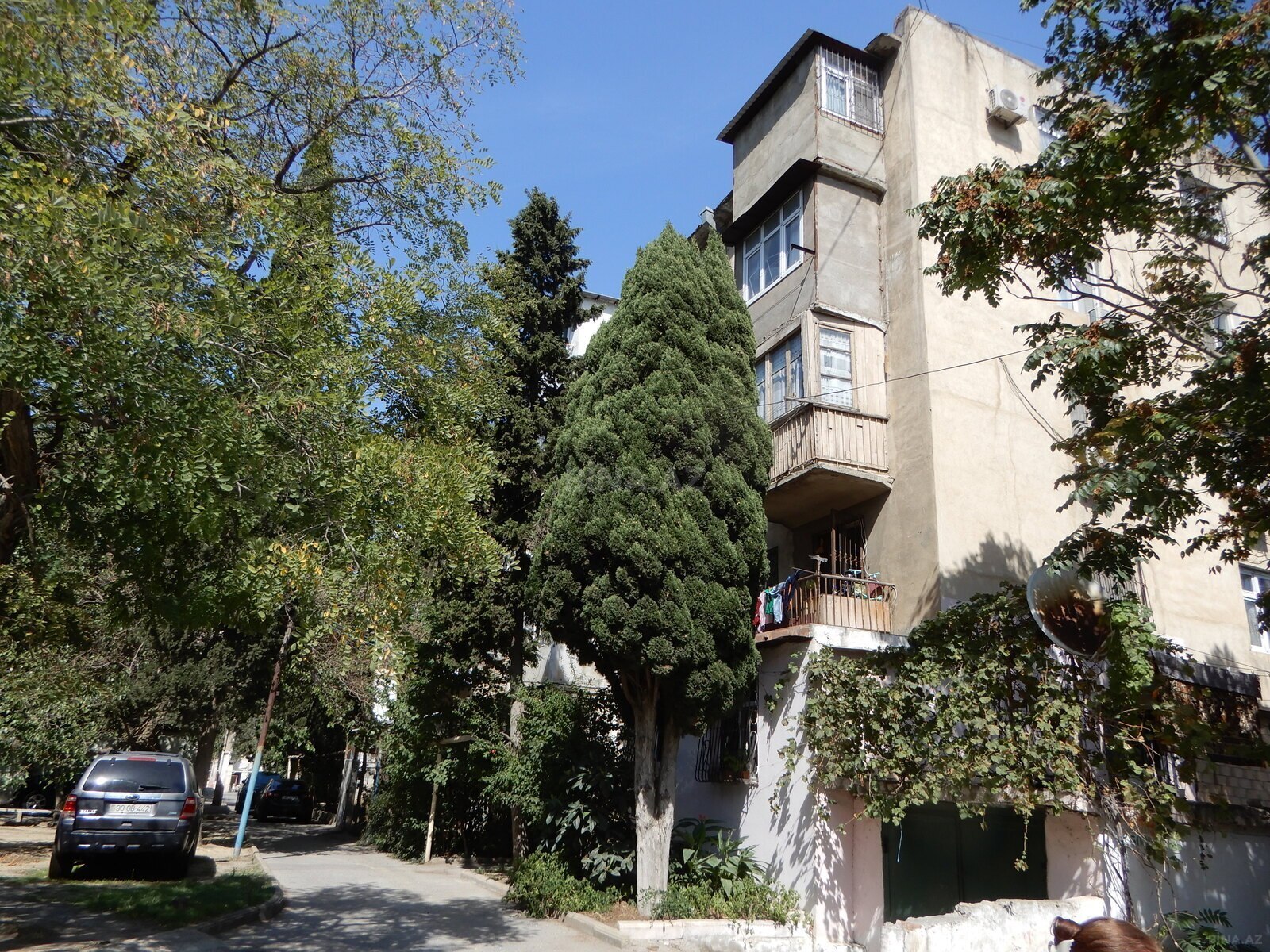 2 otaqlı Köhnə tikili, Qara Qarayev m., Bakı