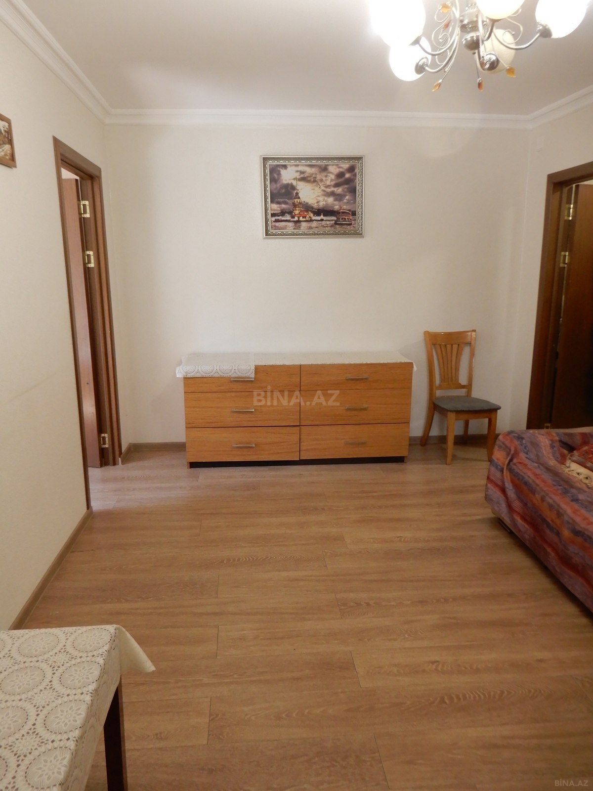 2 otaqlı Köhnə tikili, Qara Qarayev m., Bakı