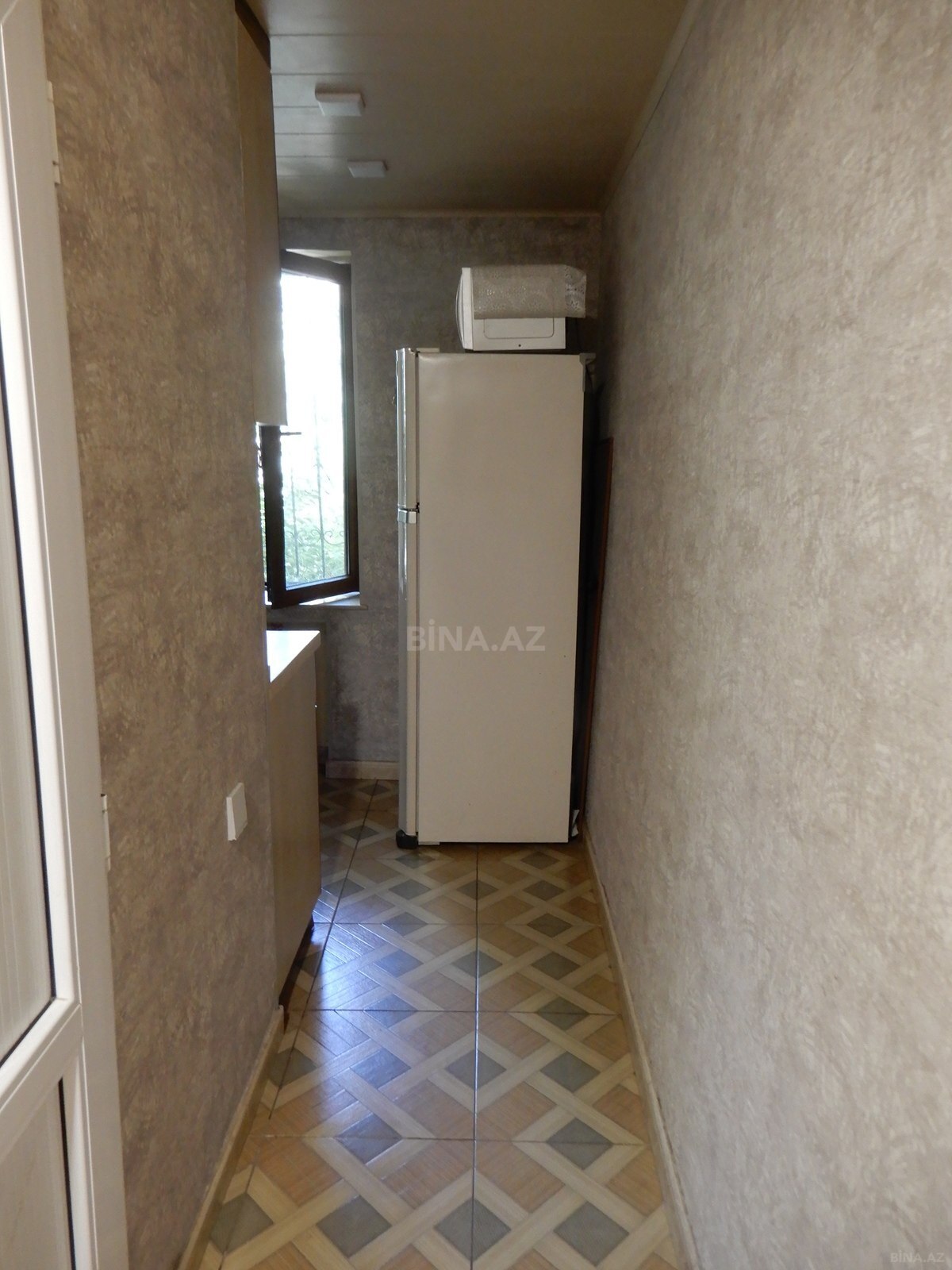 2 otaqlı Köhnə tikili, Qara Qarayev m., Bakı