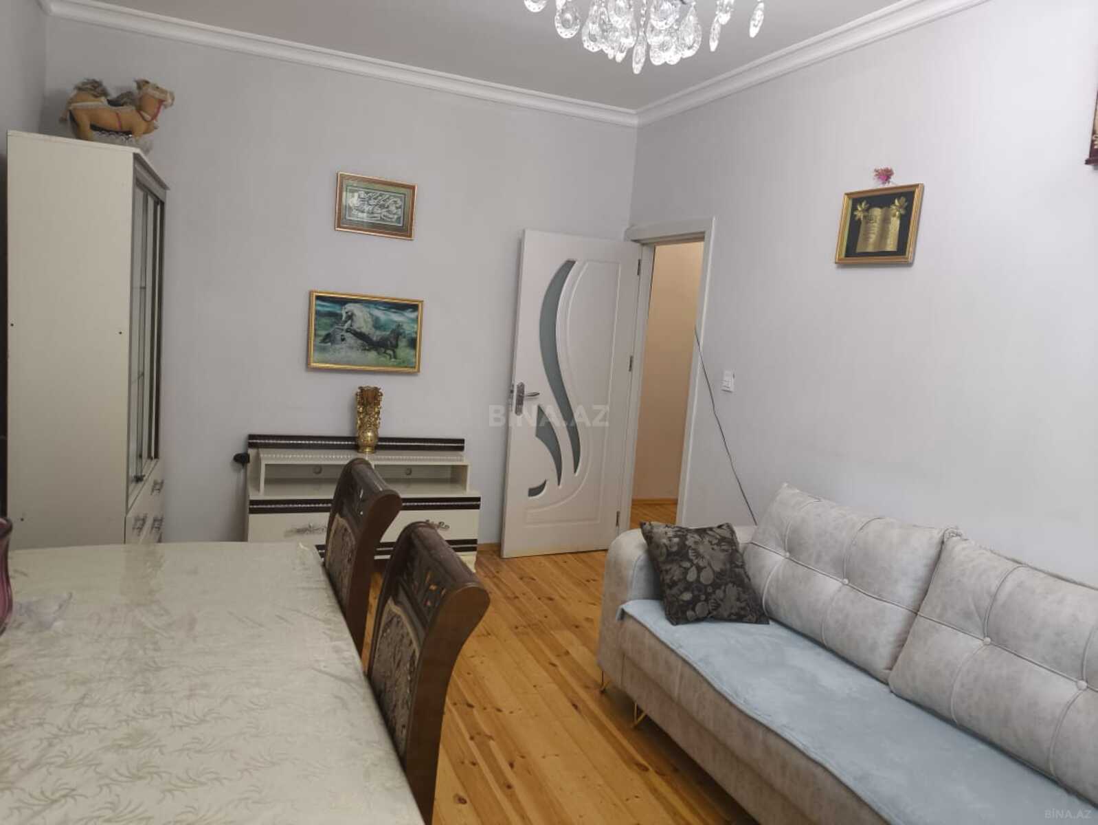 2 otaqlı Köhnə tikili, Həzi Aslanov m., Bakı