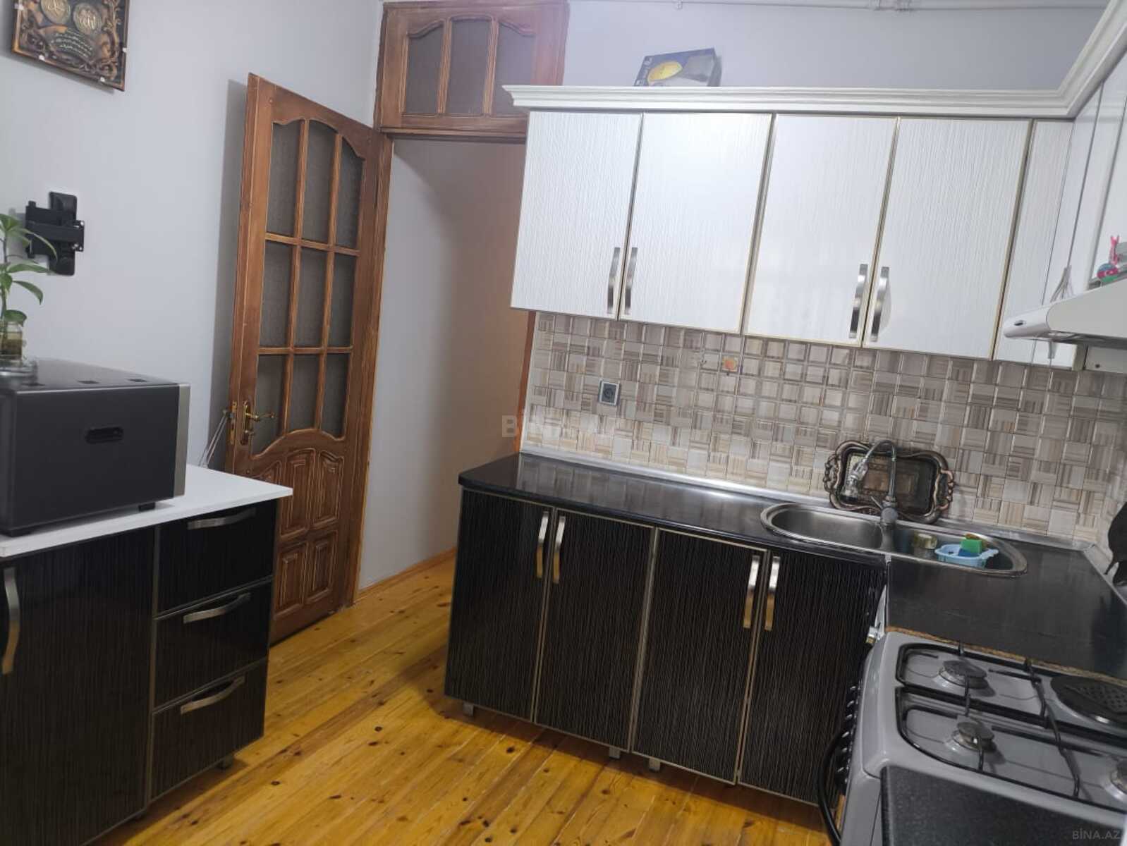 2 otaqlı Köhnə tikili, Həzi Aslanov m., Bakı