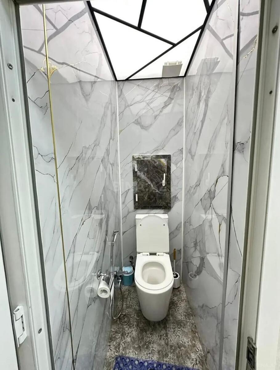 2 otaqlı Köhnə tikili, Memar Əcəmi m., Bakı
