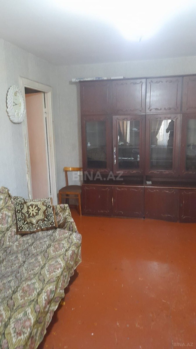 2 otaqlı Köhnə tikili, Neftçilər m., Bakı