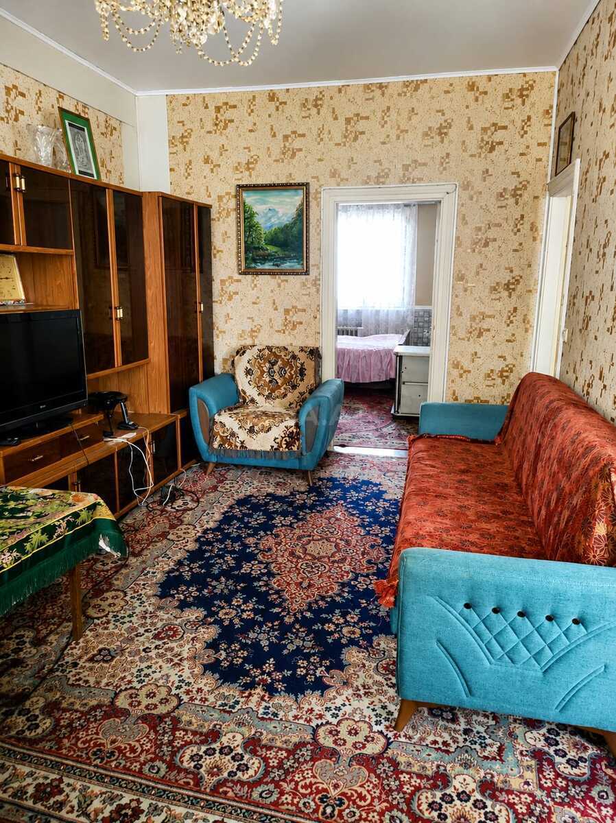 2 otaqlı Köhnə tikili, Memar Əcəmi m., Bakı