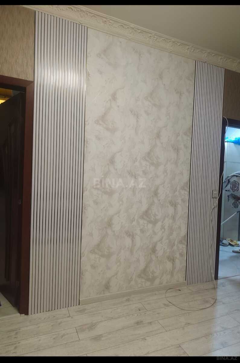 3 otaqlı Köhnə tikili, Memar Əcəmi m., Bakı