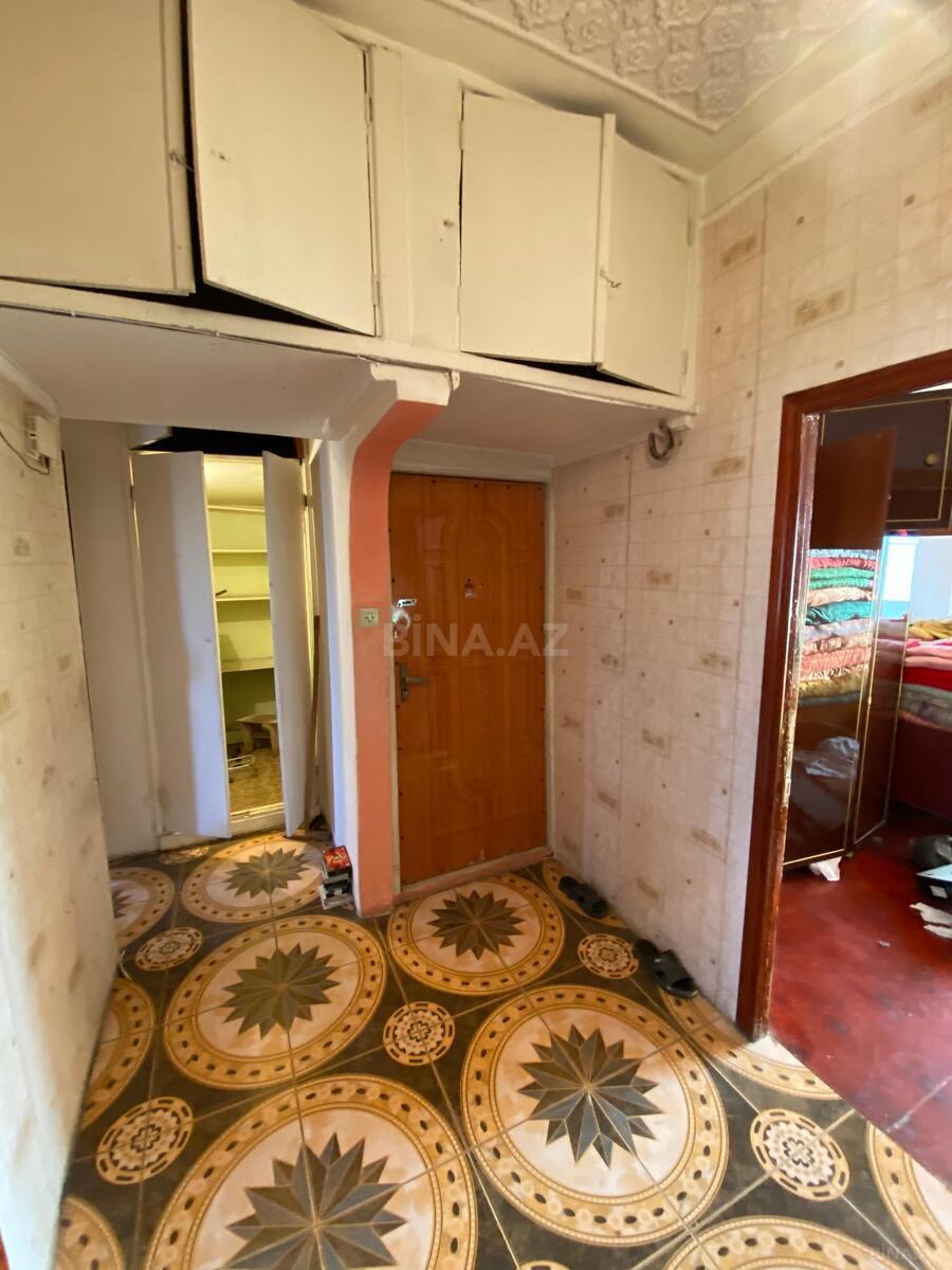 4 otaqlı Köhnə tikili, Qaraçuxur q., Bakı