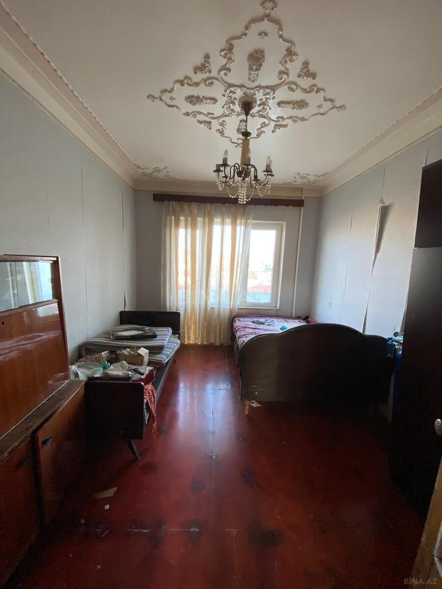4 otaqlı Köhnə tikili, Qaraçuxur q., Bakı