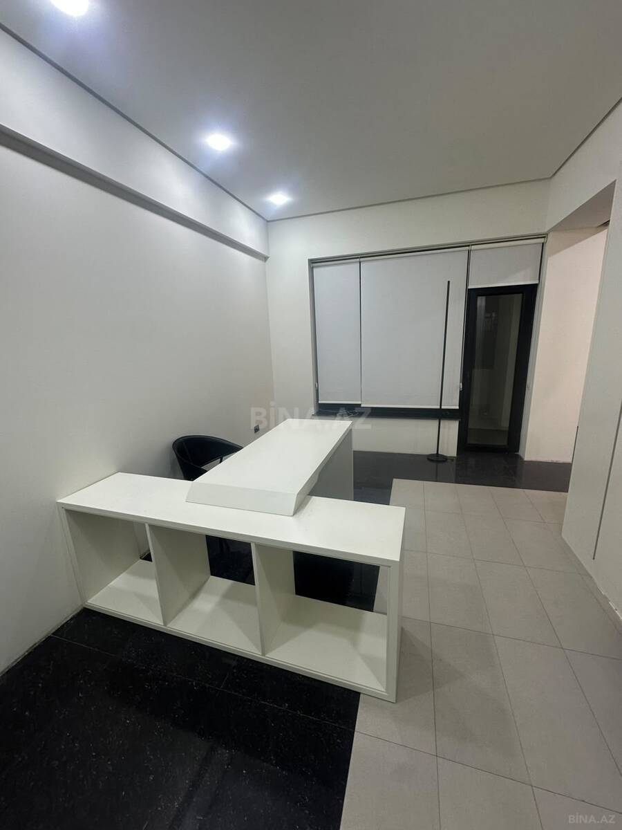 3 otaqlı Yeni tikili, Şah İsmayıl Xətai m., Bakı