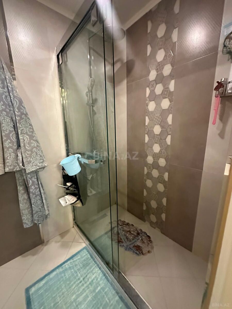 4 otaqlı Yeni tikili, Elmlər Akademiyası m., Bakı