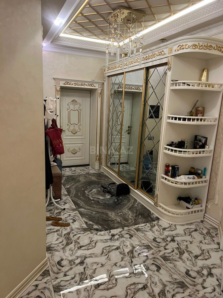 4 otaqlı Yeni tikili, Elmlər Akademiyası m., Bakı