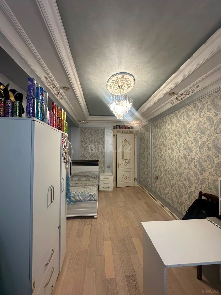 4 otaqlı Yeni tikili, Elmlər Akademiyası m., Bakı