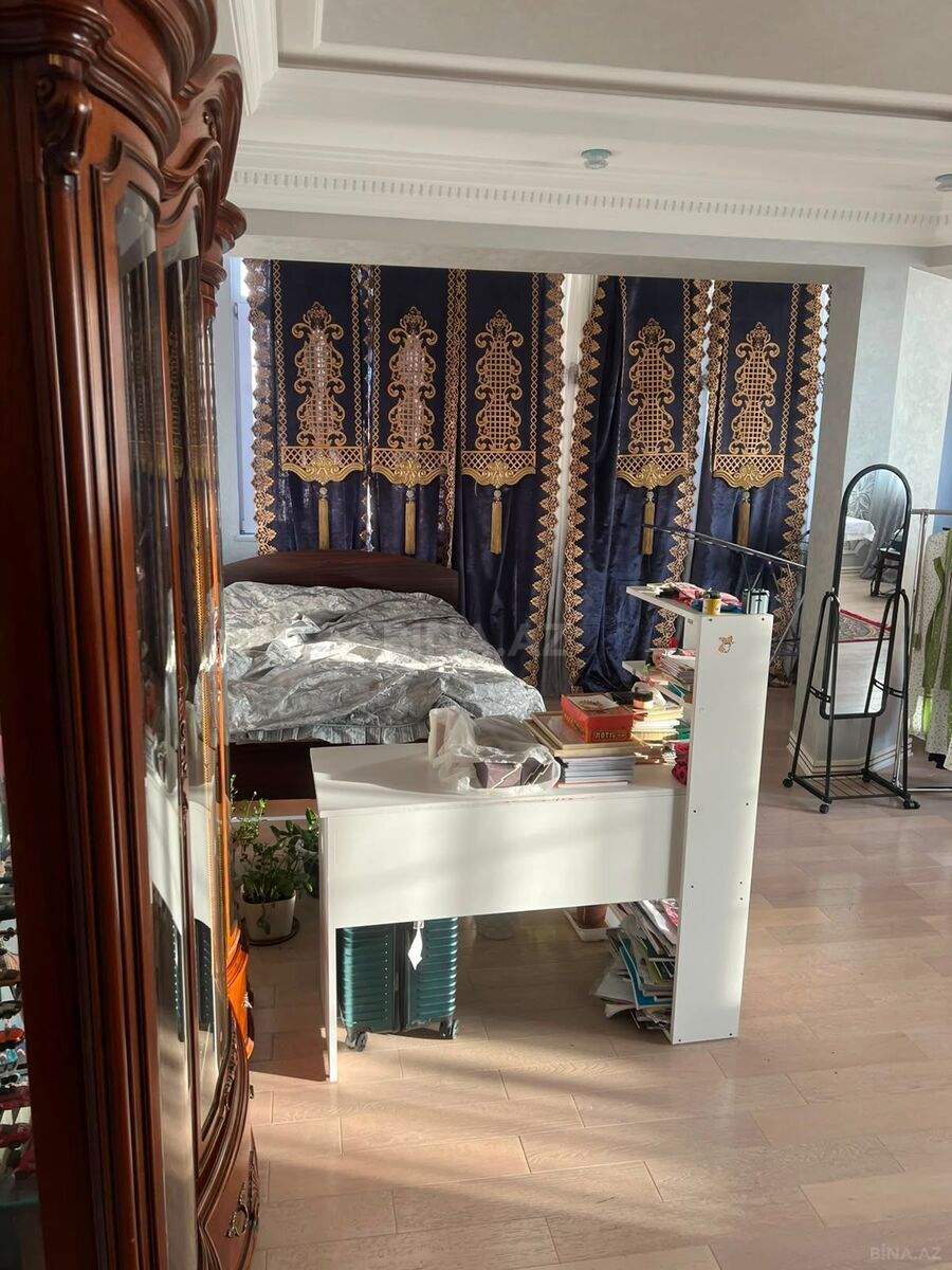 4 otaqlı Yeni tikili, Elmlər Akademiyası m., Bakı