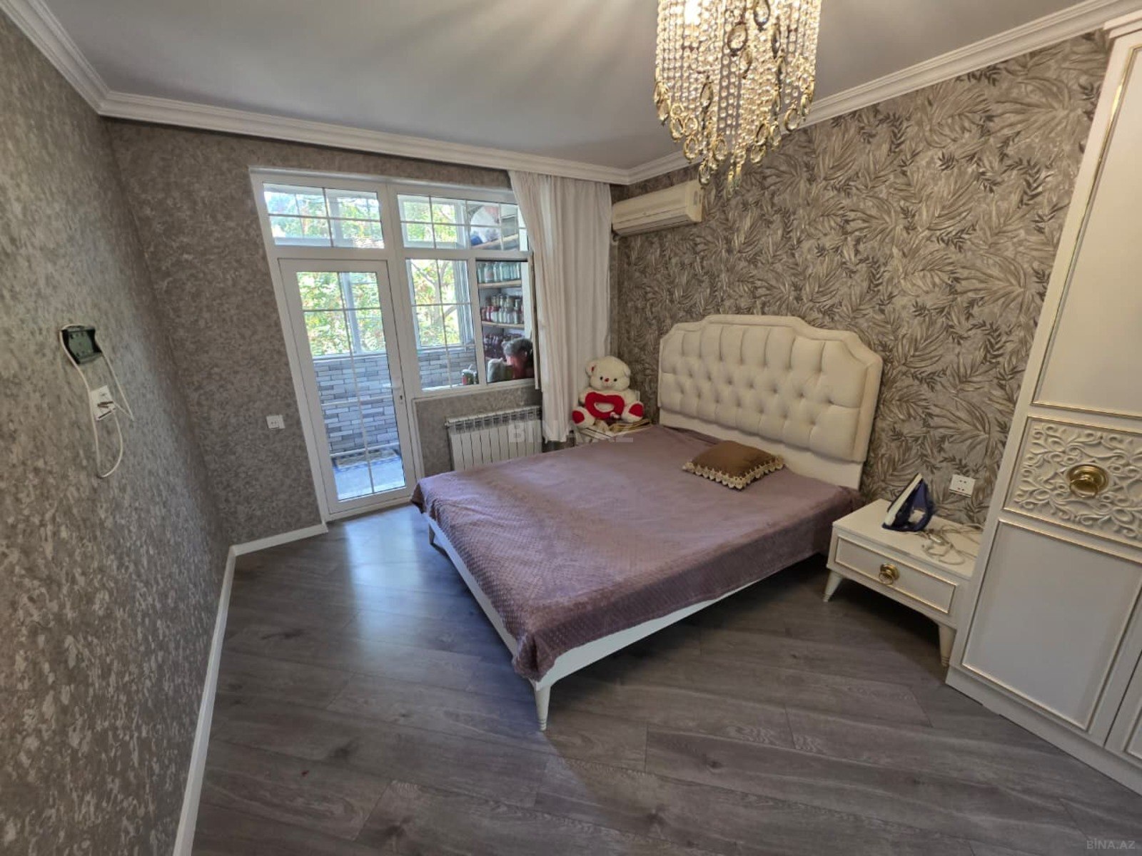 3 otaqlı Köhnə tikili, Neftçilər m., Bakı