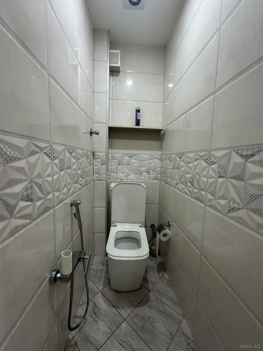 3 otaqlı Köhnə tikili, Bakıxanov q., Bakı
