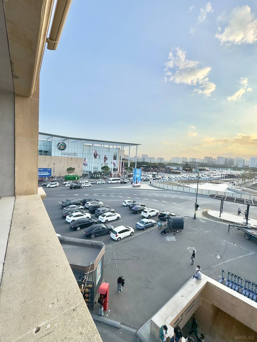 2 otaqlı Köhnə tikili, Gənclik m., Bakı