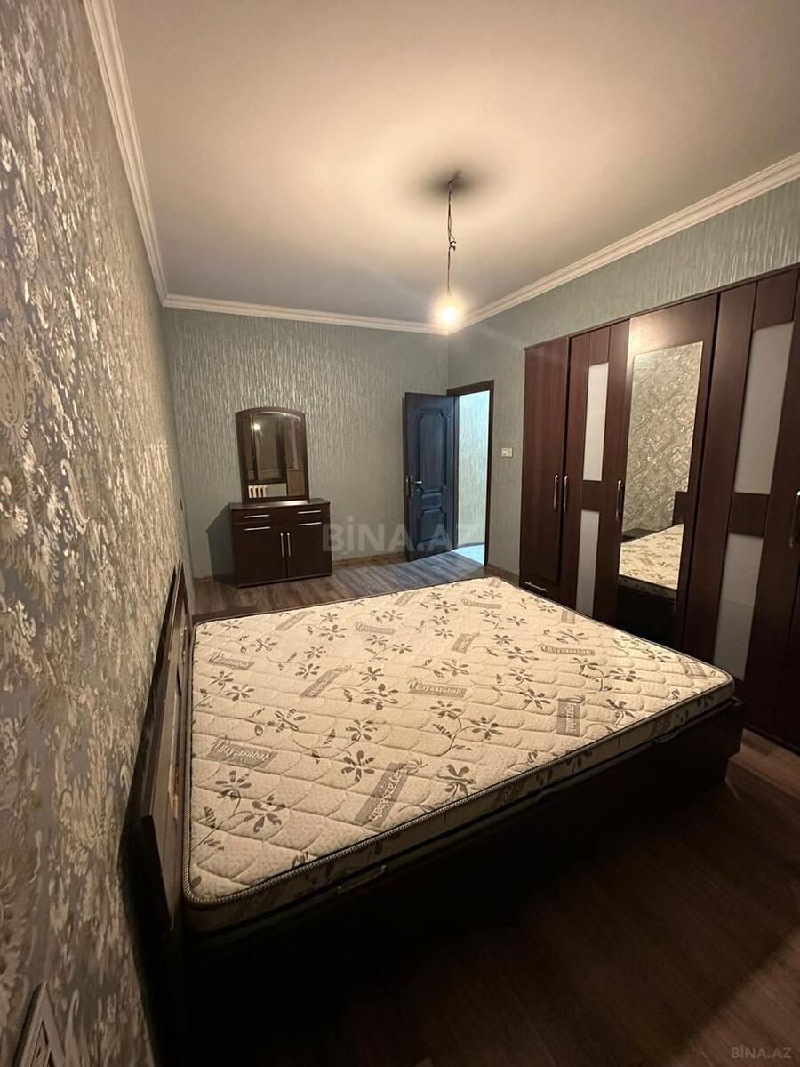5 otaqlı Köhnə tikili, Xalqlar Dostluğu m., Bakı