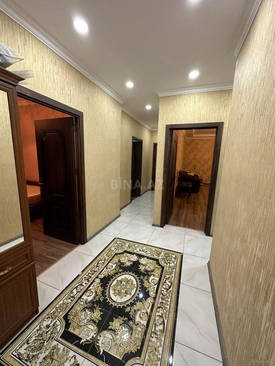 5 otaqlı Köhnə tikili, Xalqlar Dostluğu m., Bakı