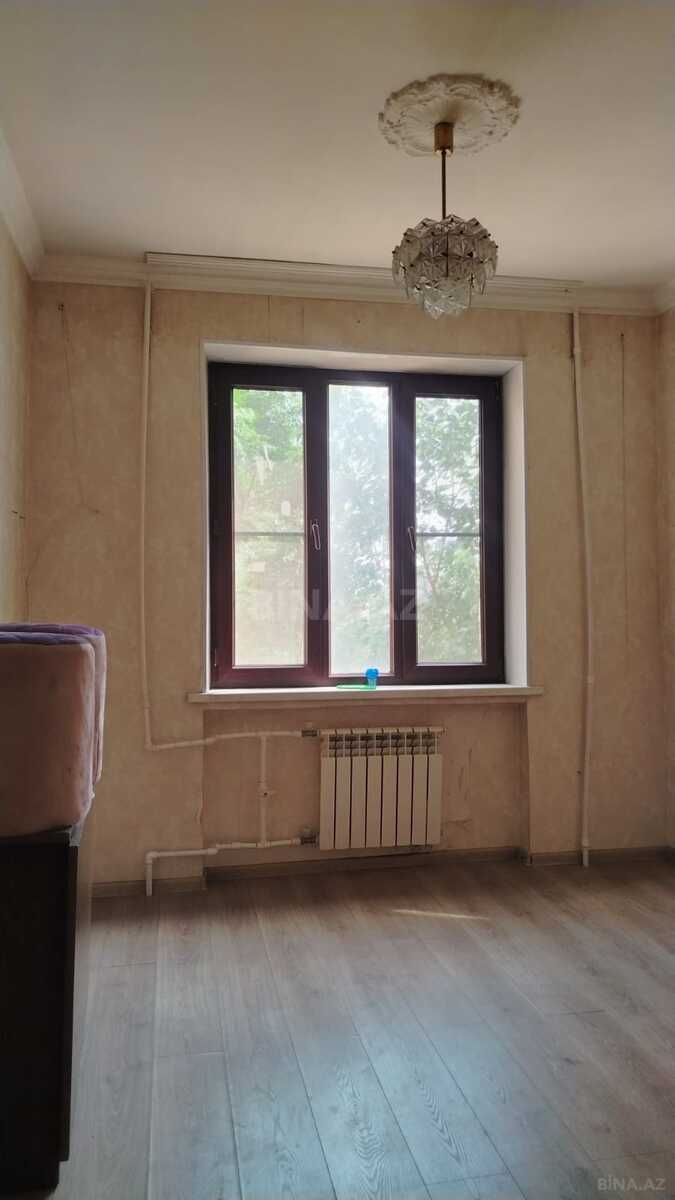 2 otaqlı Köhnə tikili, Bakıxanov q., Bakı