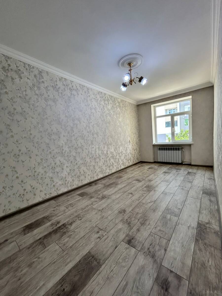2 otaqlı Köhnə tikili, Qara Qarayev m., Bakı