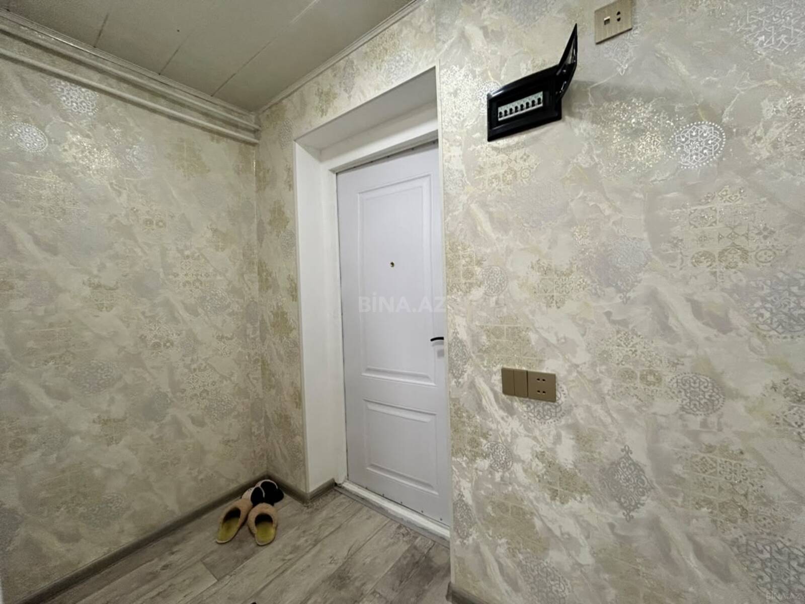 2 otaqlı Köhnə tikili, Qara Qarayev m., Bakı