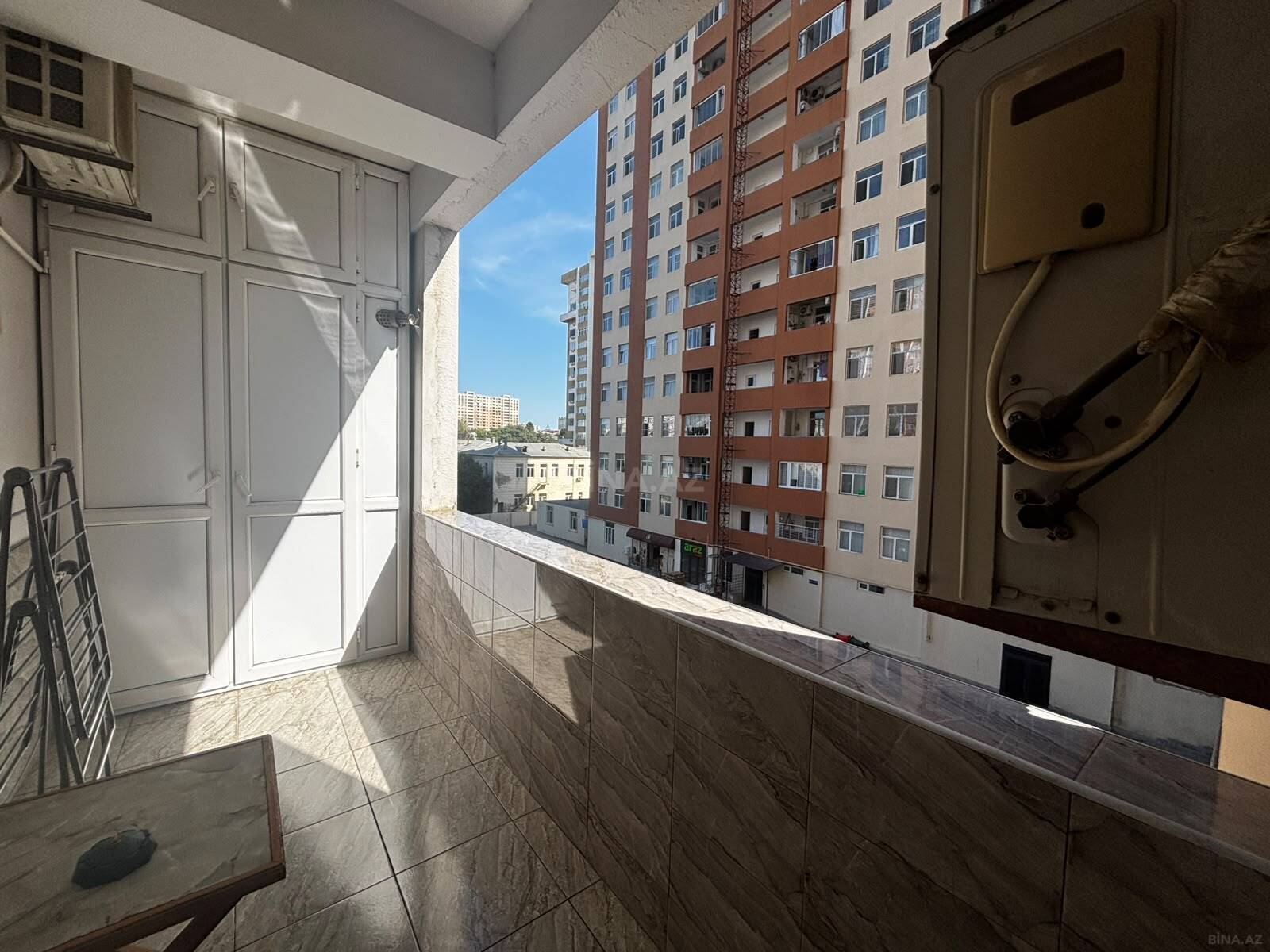 3 otaqlı Yeni tikili, Qara Qarayev m., Bakı