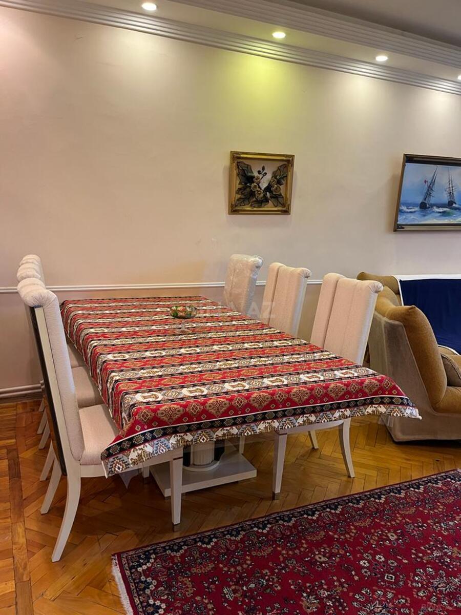 2 otaqlı Köhnə tikili, Sahil m., Bakı