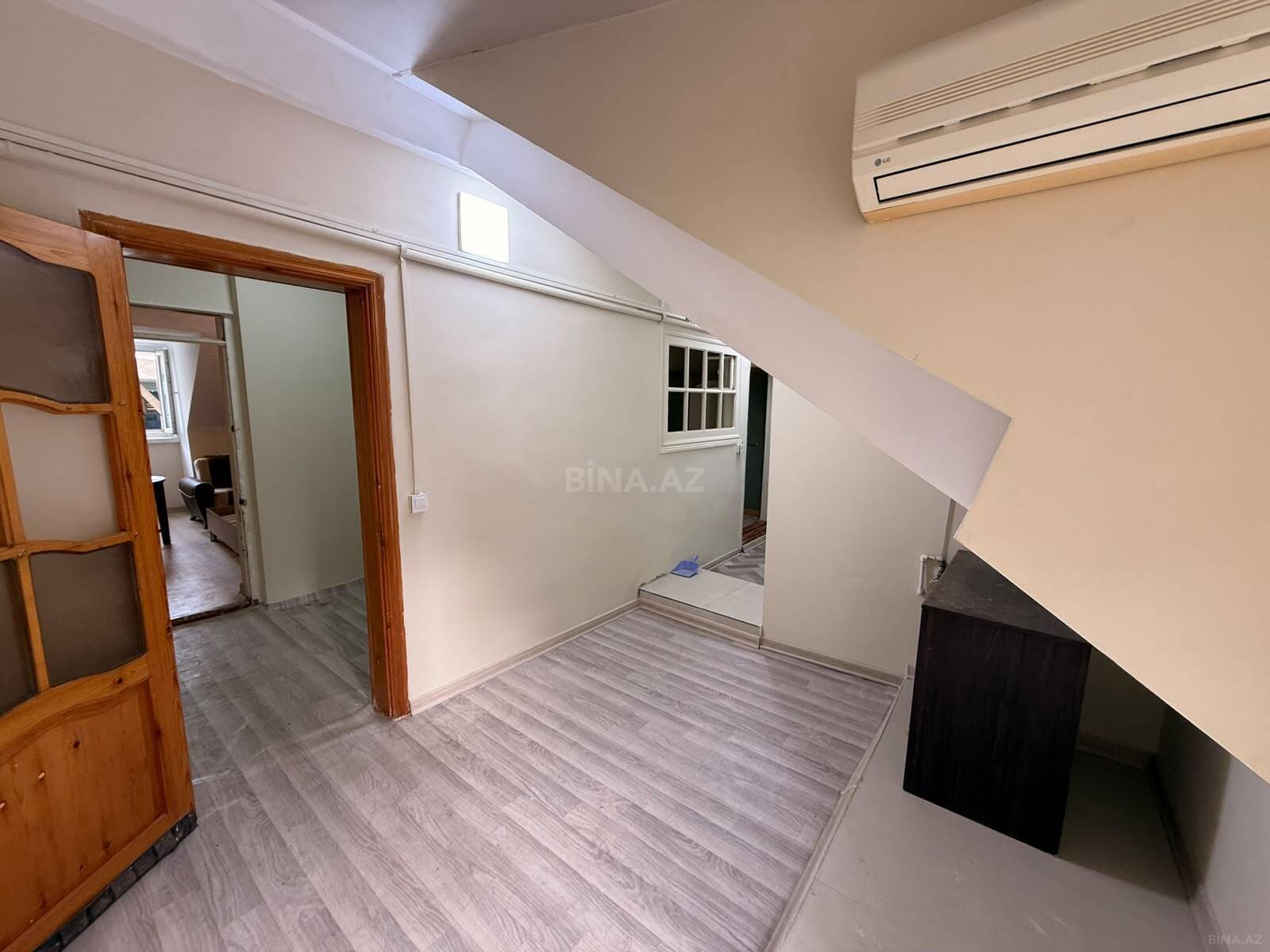 2 otaqlı Köhnə tikili, 28 May m., Bakı