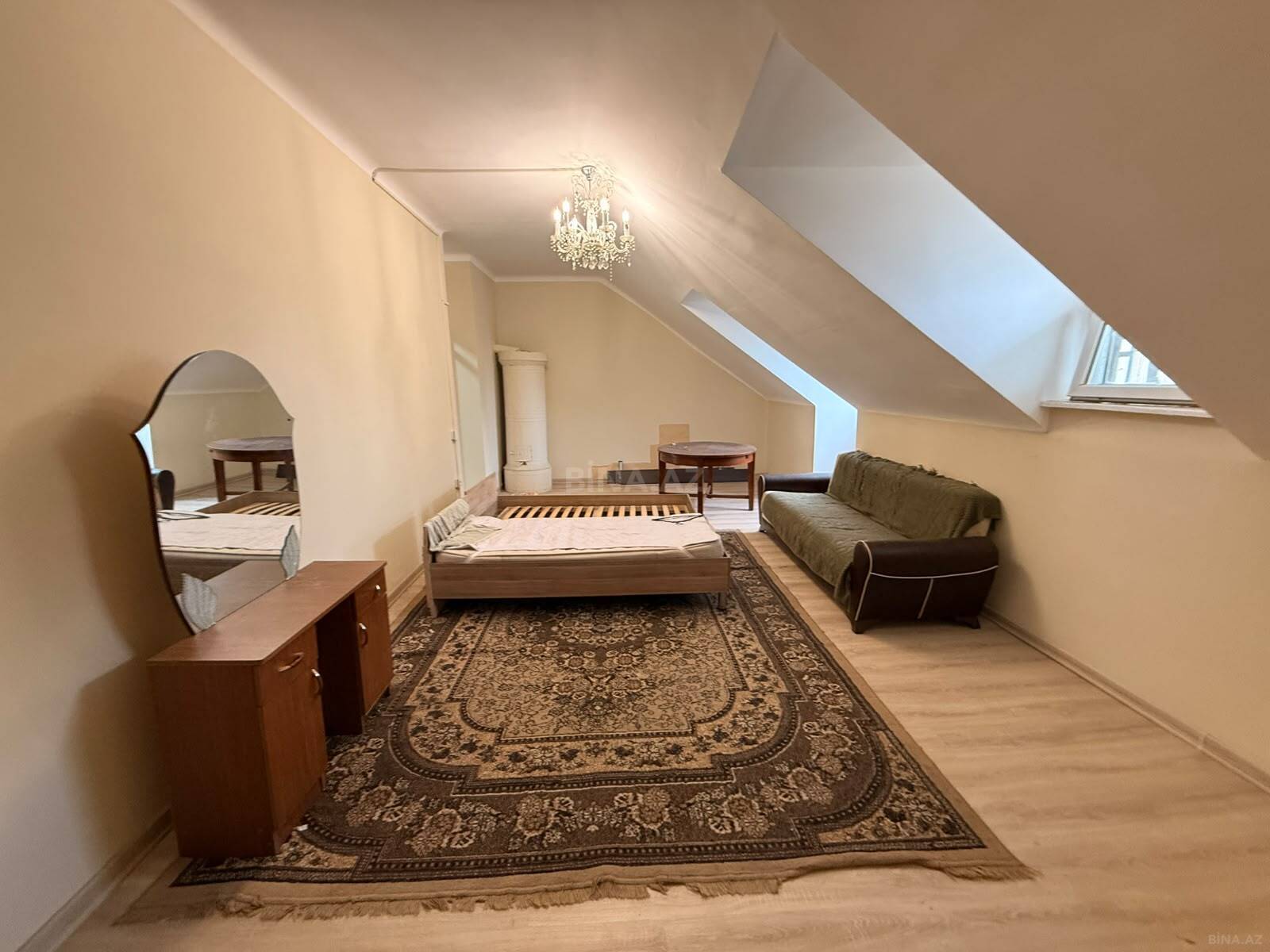 2 otaqlı Köhnə tikili, 28 May m., Bakı