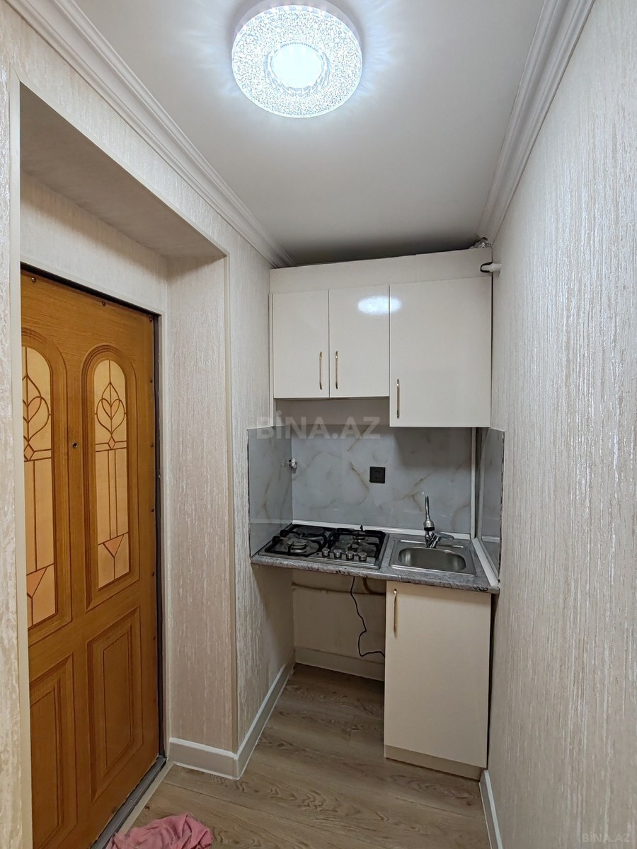 2 otaqlı Köhnə tikili, İnşaatçılar m., Bakı