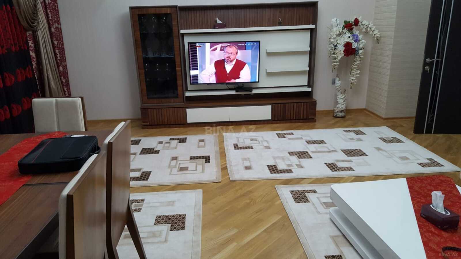 2 otaqlı Yeni tikili, Şah İsmayıl Xətai m., Bakı
