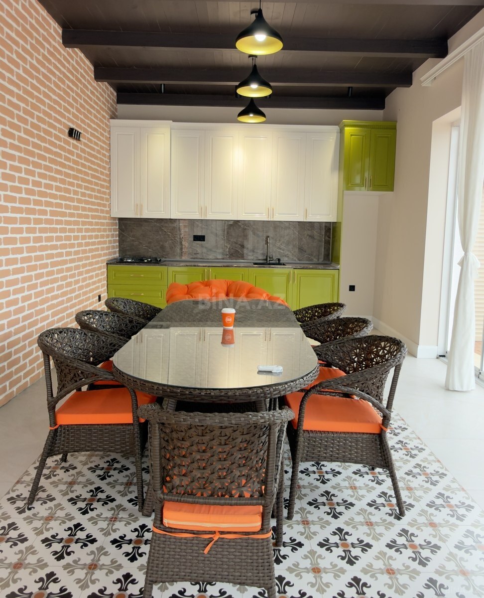 4 otaqlı Həyət evi/Bağ evi, Mərdəkan q., Bakı