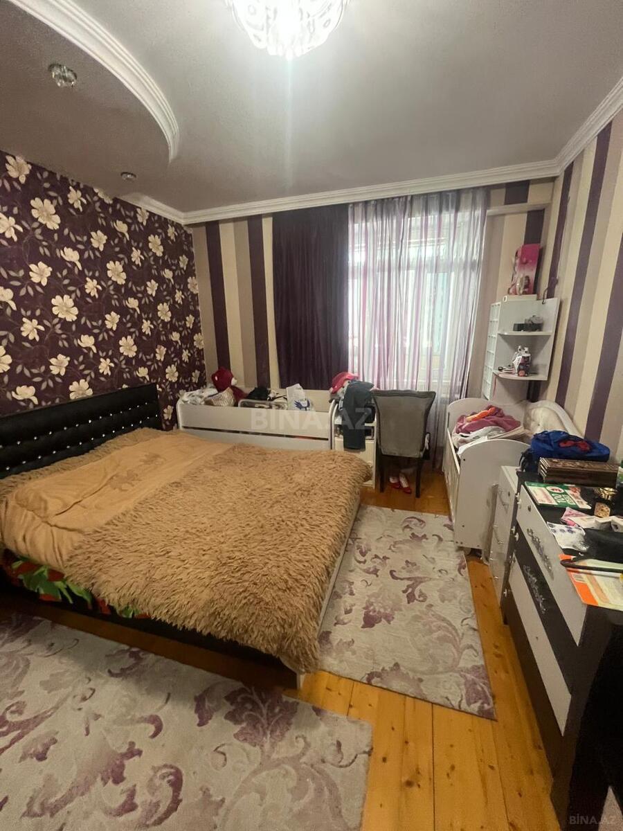 3 otaqlı Yeni tikili, Xırdalan