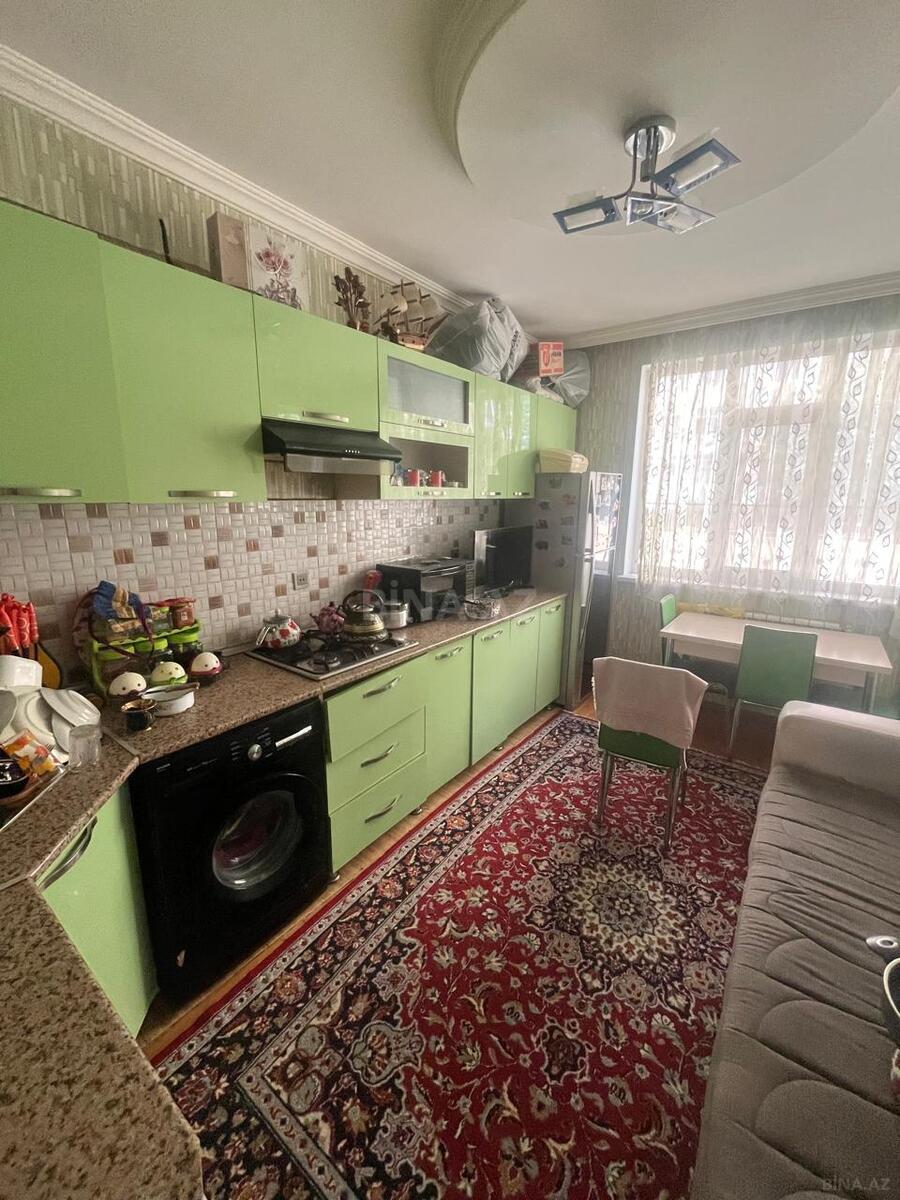 3 otaqlı Yeni tikili, Xırdalan
