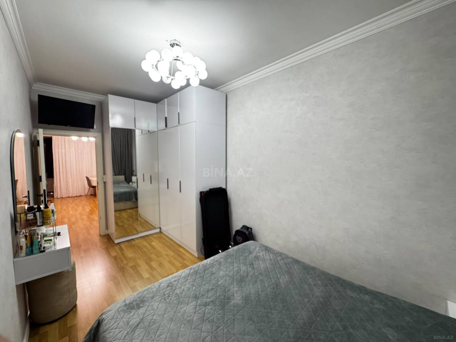 2 otaqlı Köhnə tikili, Azadlıq Prospekti m., Bakı