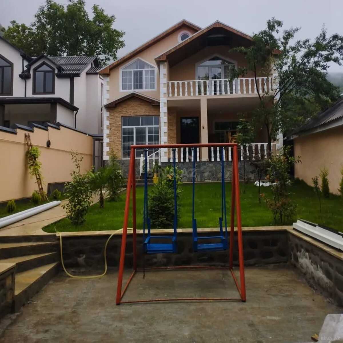6 otaqlı Həyət evi/Bağ evi, Qax