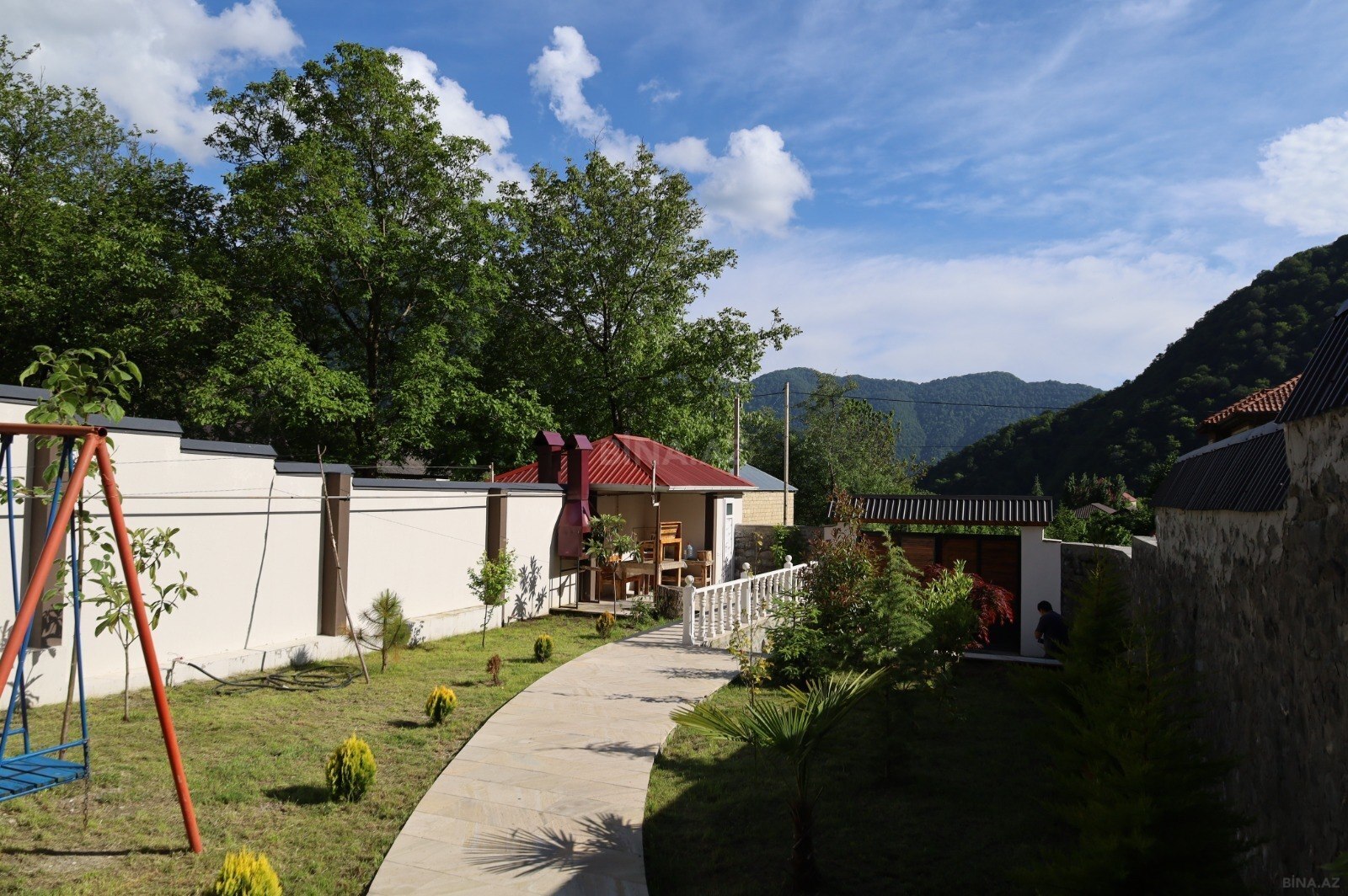 6 otaqlı Həyət evi/Bağ evi, Qax