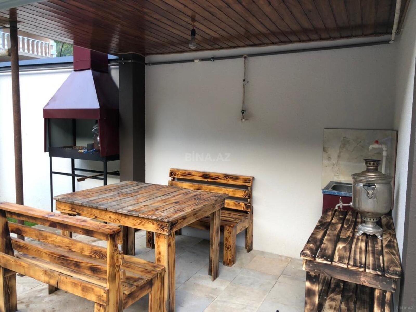 7 otaqlı Həyət evi/Bağ evi, Qax