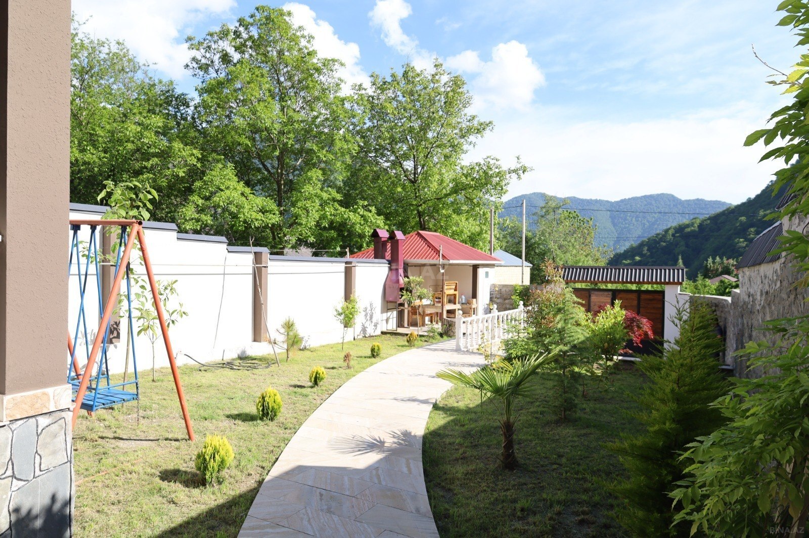 7 otaqlı Həyət evi/Bağ evi, Qax
