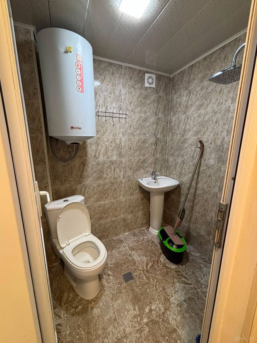 2 otaqlı Köhnə tikili, Elmlər Akademiyası m., Bakı