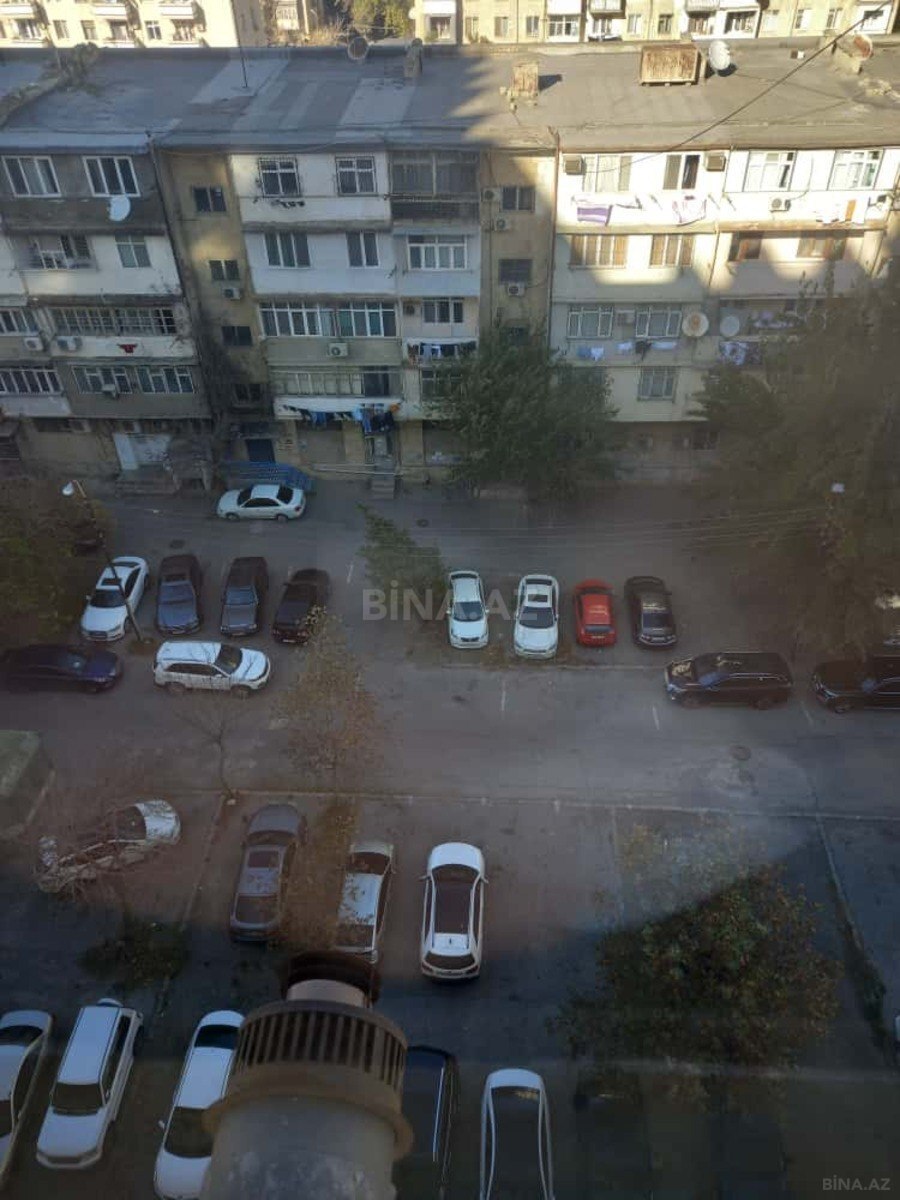 3 otaqlı Köhnə tikili, Elmlər Akademiyası m., Bakı
